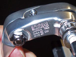 Datei:Caliper-reach-markings.jpg
